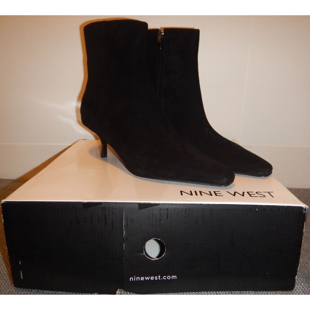 Nine West Hermena Black Suede Ankle Boots Womens 9 M Kitten Heel Bootie New Box